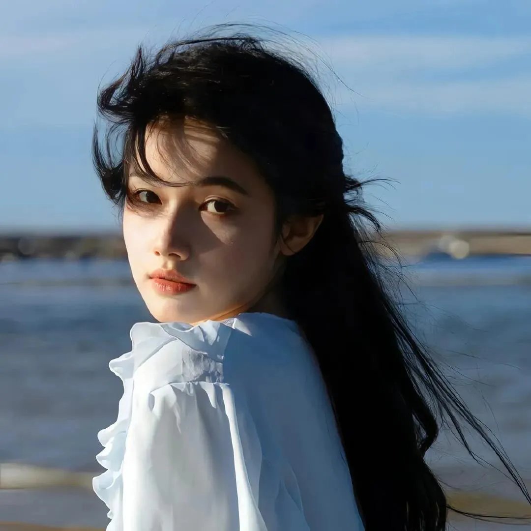 神秘裸女
